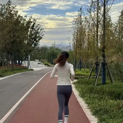 贾恒思